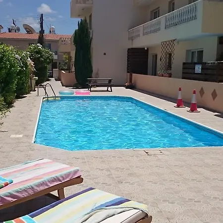 Apartment Universal Paphos