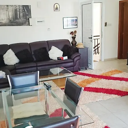 Apartment Universal Paphos