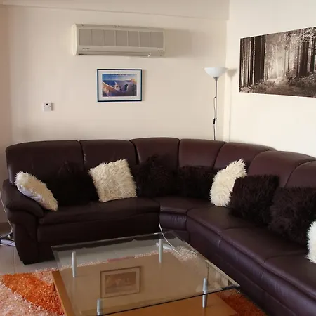 Universal Apartment Paphos